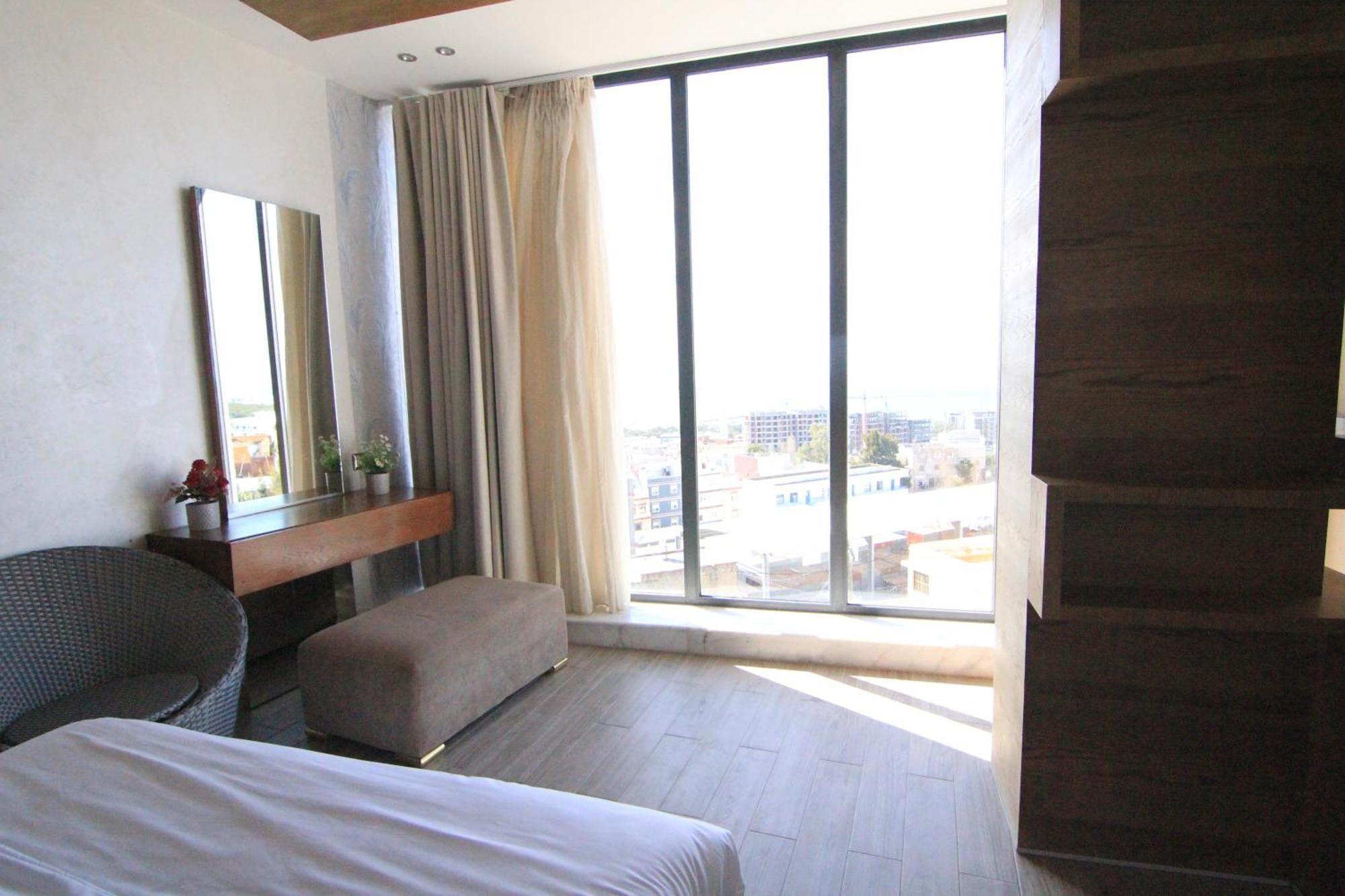 Vakantiehuis Maison D'appartements Vue - Luxe Tangeroi & Confort Europeen